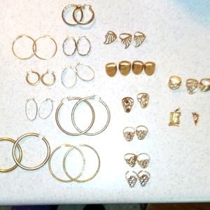 19 rings, 9 pairs of hoops and 4 charms